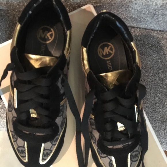 Michael Kors shoes - Picture 4 of 7